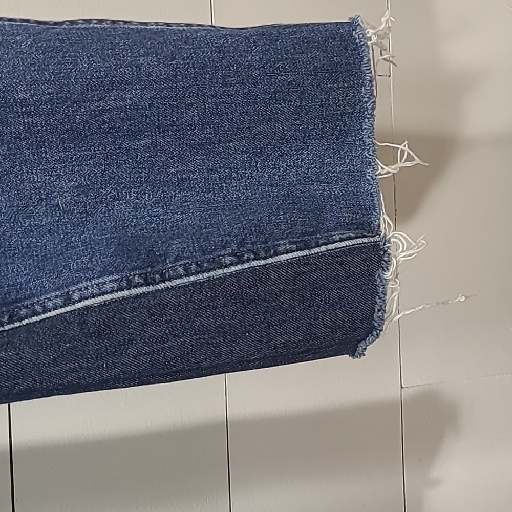 Everlane Classic Denim Cropped Jeans - Picture 4 of 11